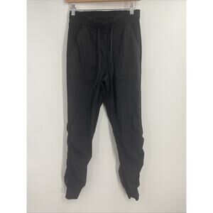 Lululemon Dance Studio Joggers Women’s Size 6 Black Athleisure Casual 981